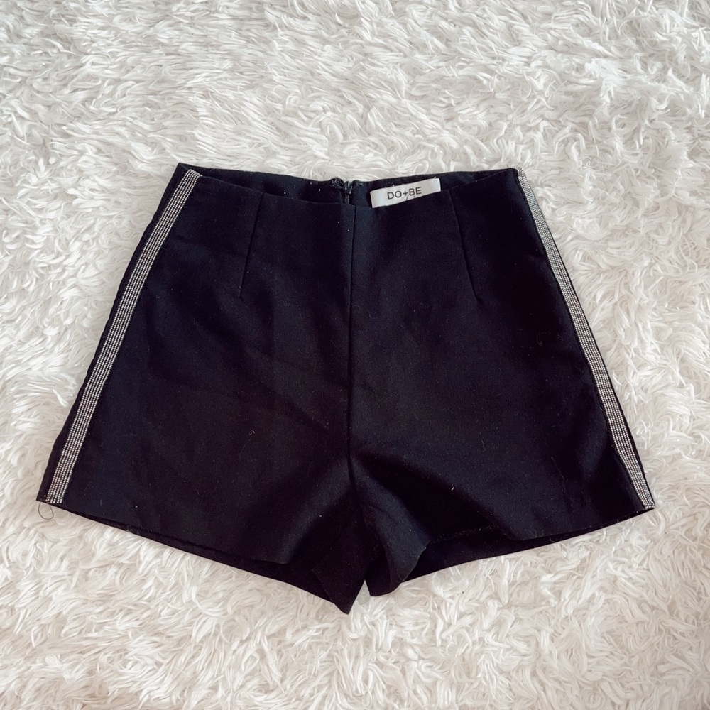 Black fancy shorts